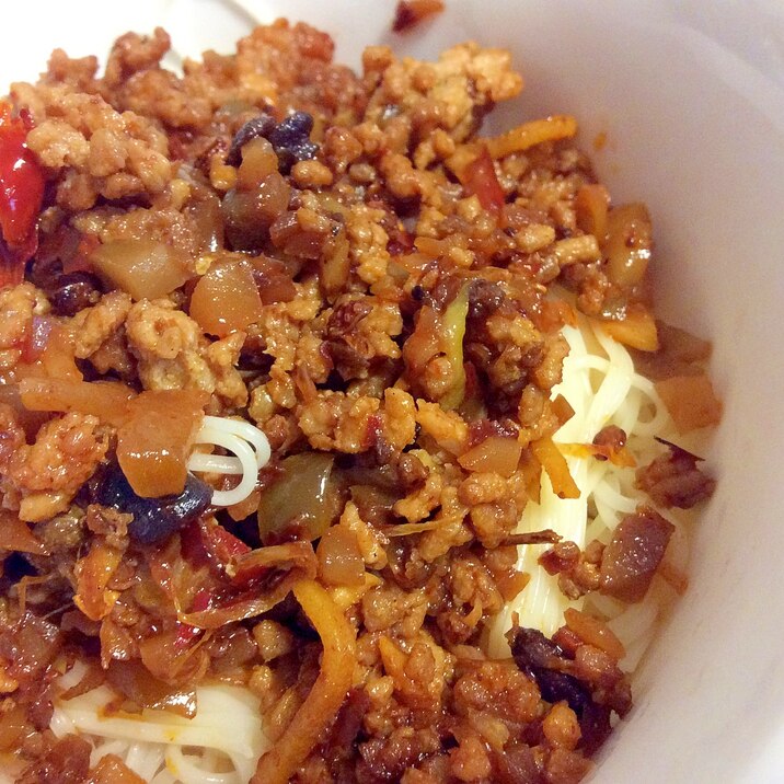 四川風 激辛汁なし担々麺 レシピ 作り方 By くろねこ1010 楽天レシピ